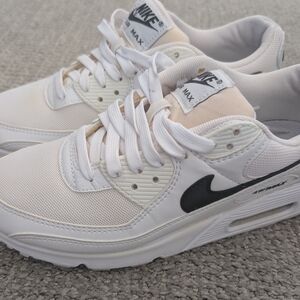 Nike Air Max White and Black Sneakers